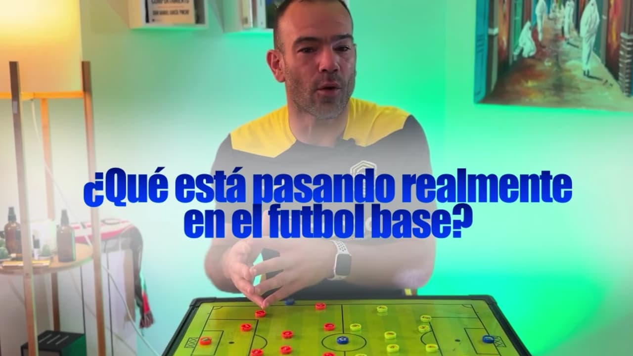 Entrenador de fútbol base: ¿qué está fallando y cómo hacerlo bien?